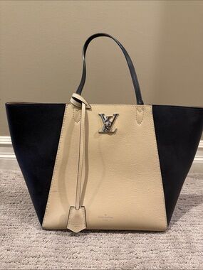 Louis Vuitton Lock Me Cabas Vanille Noir Tote